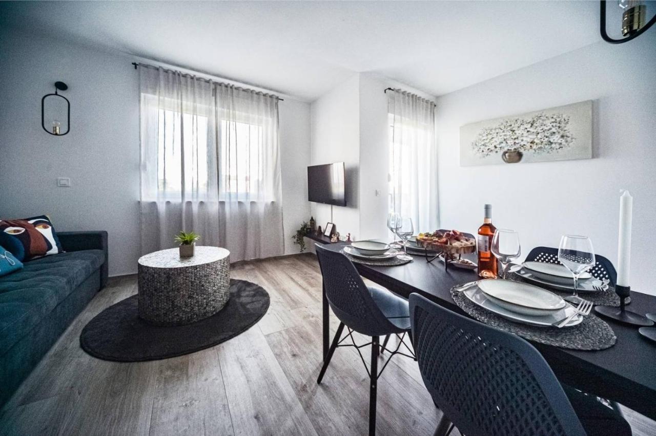 Cube Residence Kaštela Extérieur photo