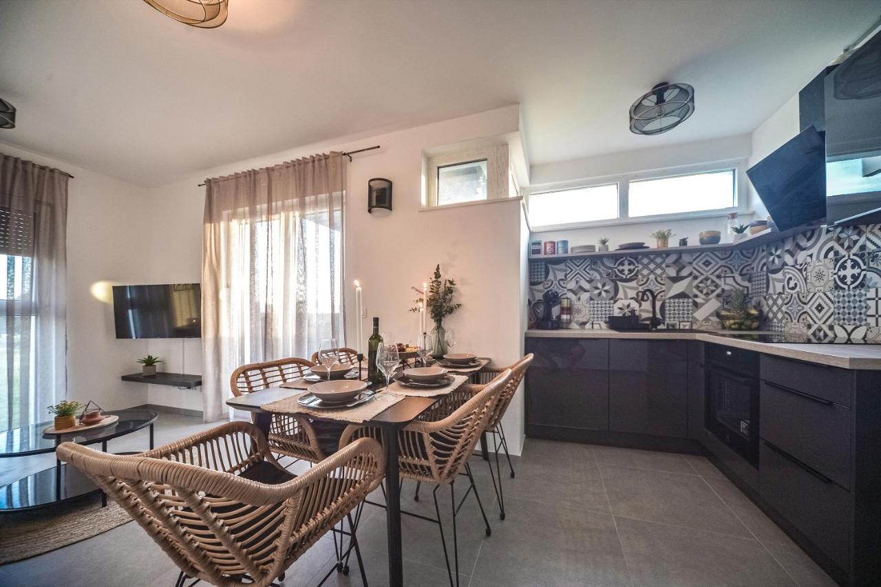 Cube Residence Kaštela Extérieur photo