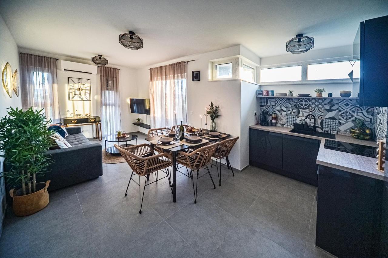 Cube Residence Kaštela Extérieur photo